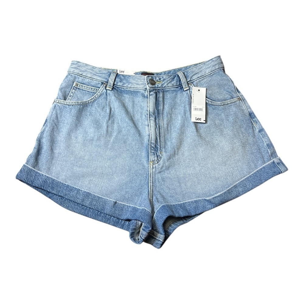 🆕 LEE High Rise Pleated Shorts, NWT